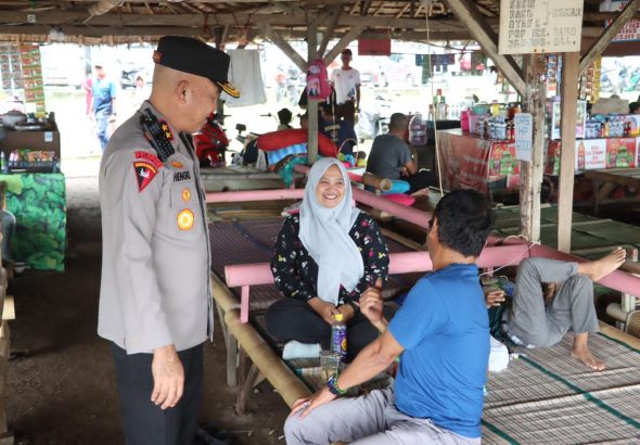 e5dbc428-126b-46b2-bb28-54b30f998351